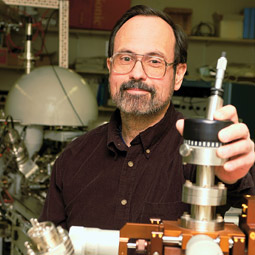 Kerry Hipps delivered the 68th Distinguished Faculty Address on April 23, 2002. Robert Hubner