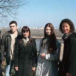Kyiv College students Zhenya, Olga, and Katya, with Laurie Mercier of WSU Vancouver. Tim Steury