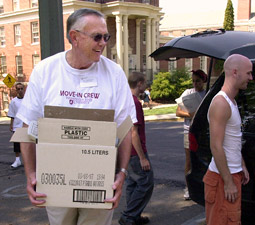 President V. Lane Rawlins joined hundreds of other members of the WSU community last fall to welcome arriving freshmen. <em>Rajah Bose, Courtesy of Moscow-Pullman Daily News</em> President V. Lane Rawlins joined hundreds of other members of the WSU community last fall to welcome arriving freshmen. <em>Rajah Bose, Courtesy of Moscow-Pullman Daily News</em>