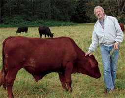 With the help of a student intern, Mike Hackett '76 recruited his first class of livestock advisors in 1983. With the help of a student intern, Mike Hackett '76 recruited his first class of livestock advisors in 1983.