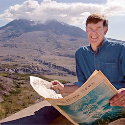 Bob Gaston '67 was managing editor at <em>The Daily News</em> in Longview when Mount St. Helens erupted 26 years ago. Bob Gaston '67 was managing editor at <em>The Daily News</em> in Longview when Mount St. Helens erupted 26 years ago.