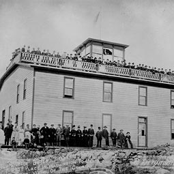 This photograph probably represents the opening of the Steptoe Butte Hotel to the public. Note the band members tp the left side of the front and note also the unfinished roof balustrade section. Photo courtesy of the Whitman County Historical Society