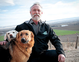 Dan Newhouse on his Sunnyside farm with Casper (at left) and Libelle. <em>Zach Mazur</em>