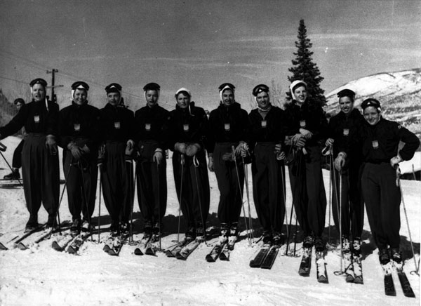 U.S. Olympic Ski Team 1950. From left: Sally Neidlinger, Paula Kann, Pete (Peel) Berg, Suzy Rytting, Rhona Wurtele, Jannette Burr, Andrea Mead, Brynhild Grasmoen, Katy Rudolph, Dodie Post